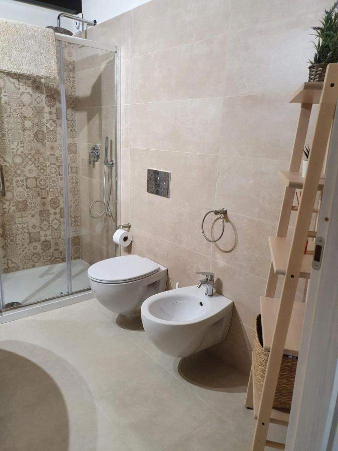Casa Vacanze Calamandrei Noto Buitenkant foto